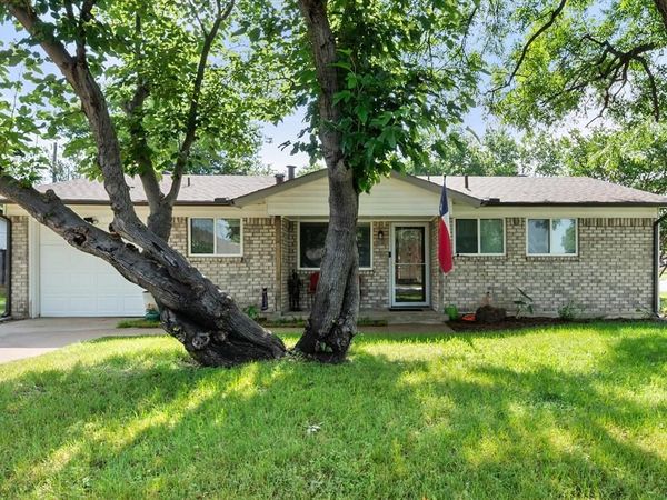 5900 Plum Street, Watauga, TX 76148