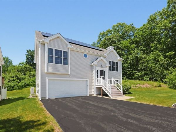 12 Zain Cir, Unit 12, Milford, MA 01757
