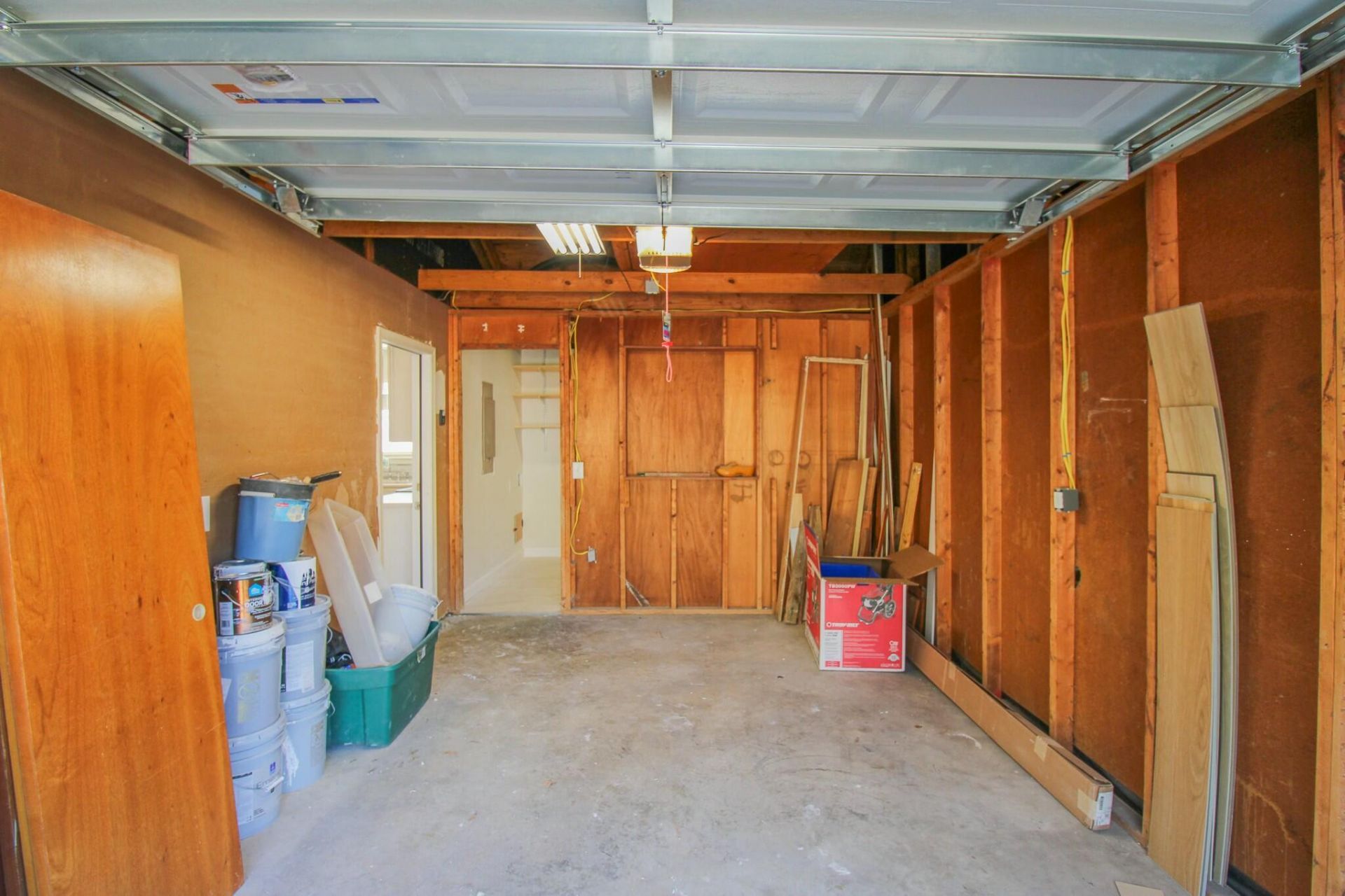 305 Millcreek Drive Photo 17