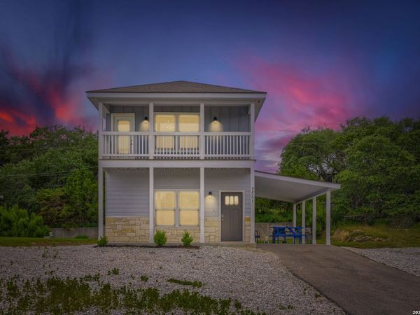 2551 CANYON LAKE FOREST DR, Canyon Lake, TX 78133