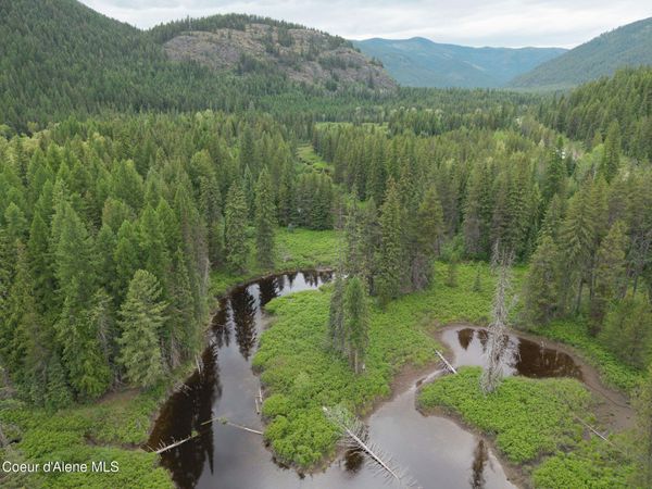 532927 U.S. 95 , Bonners Ferry, ID 83805