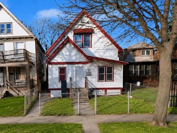 3265 N 30th STREET, Milwaukee, WI 53216