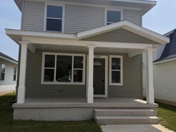 2105 Willard Avenue SE, Grand Rapids, MI 49507