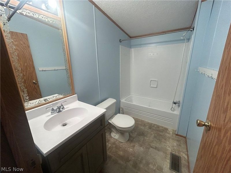 495 S. Pleasant Grove Circle , Zanesville, OH 43701 Photo 11