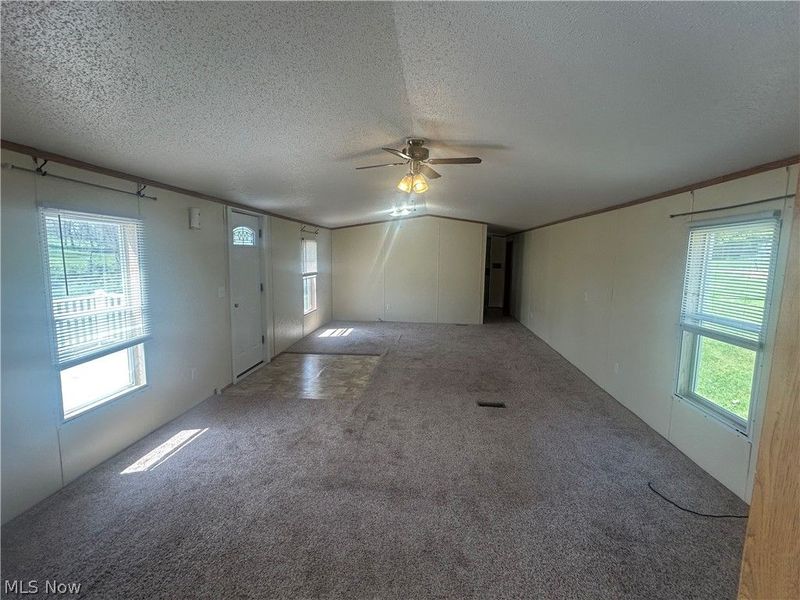495 S. Pleasant Grove Circle , Zanesville, OH 43701 Photo 3