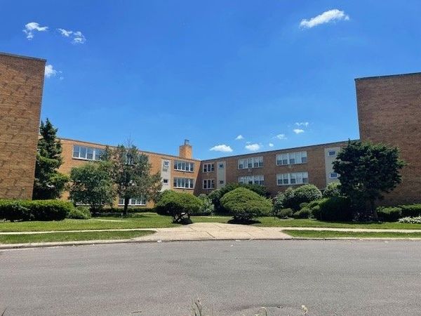 2515 W Jerome Street , Unit 5B, Chicago, IL 60645