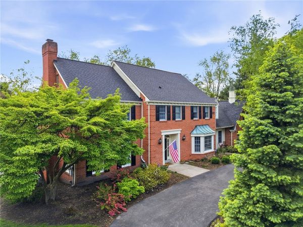 900 Settlers Ridge Rd, Pittsburgh, PA 15238
