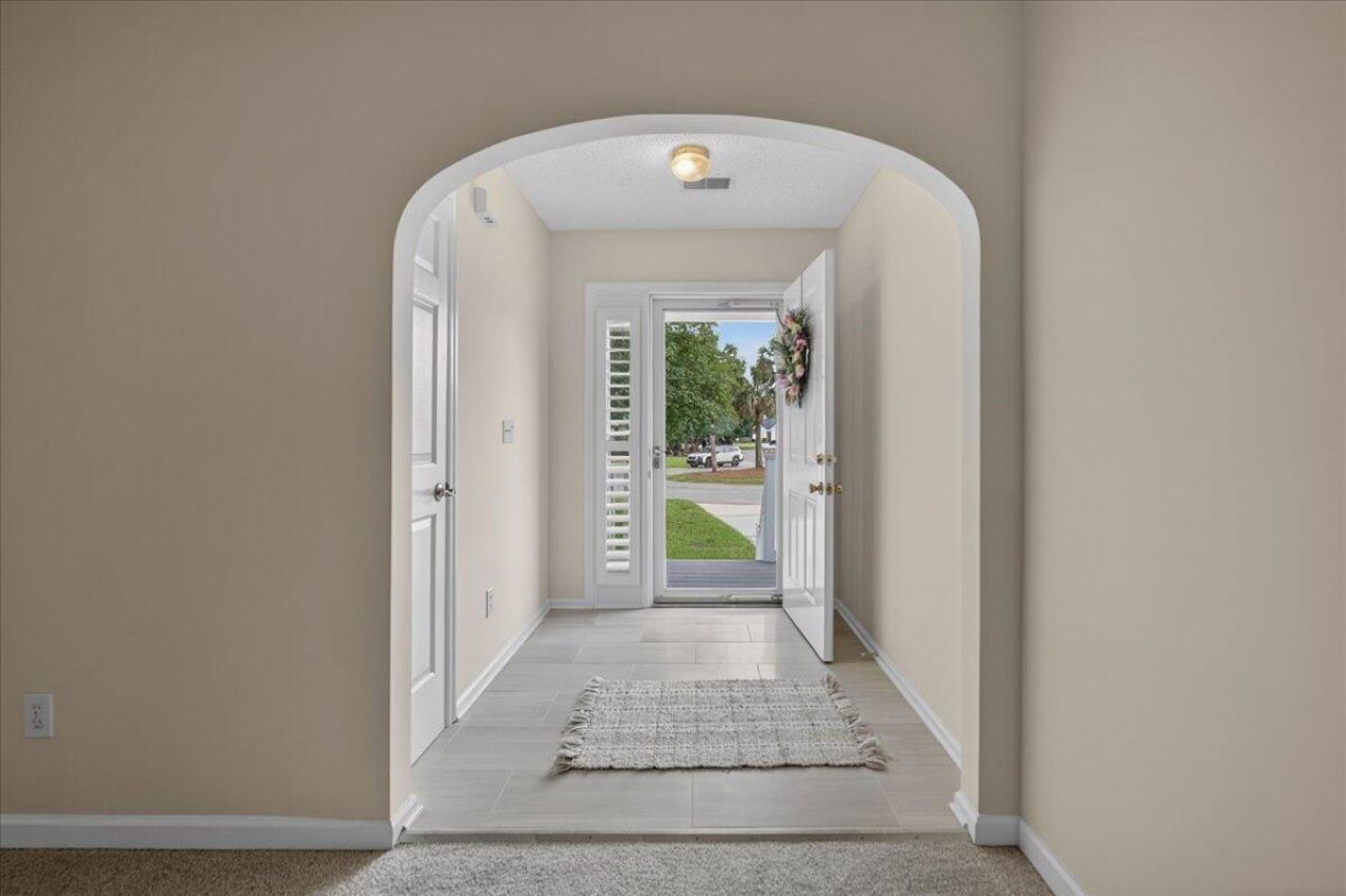 1082 Old Battery Circle Photo 11
