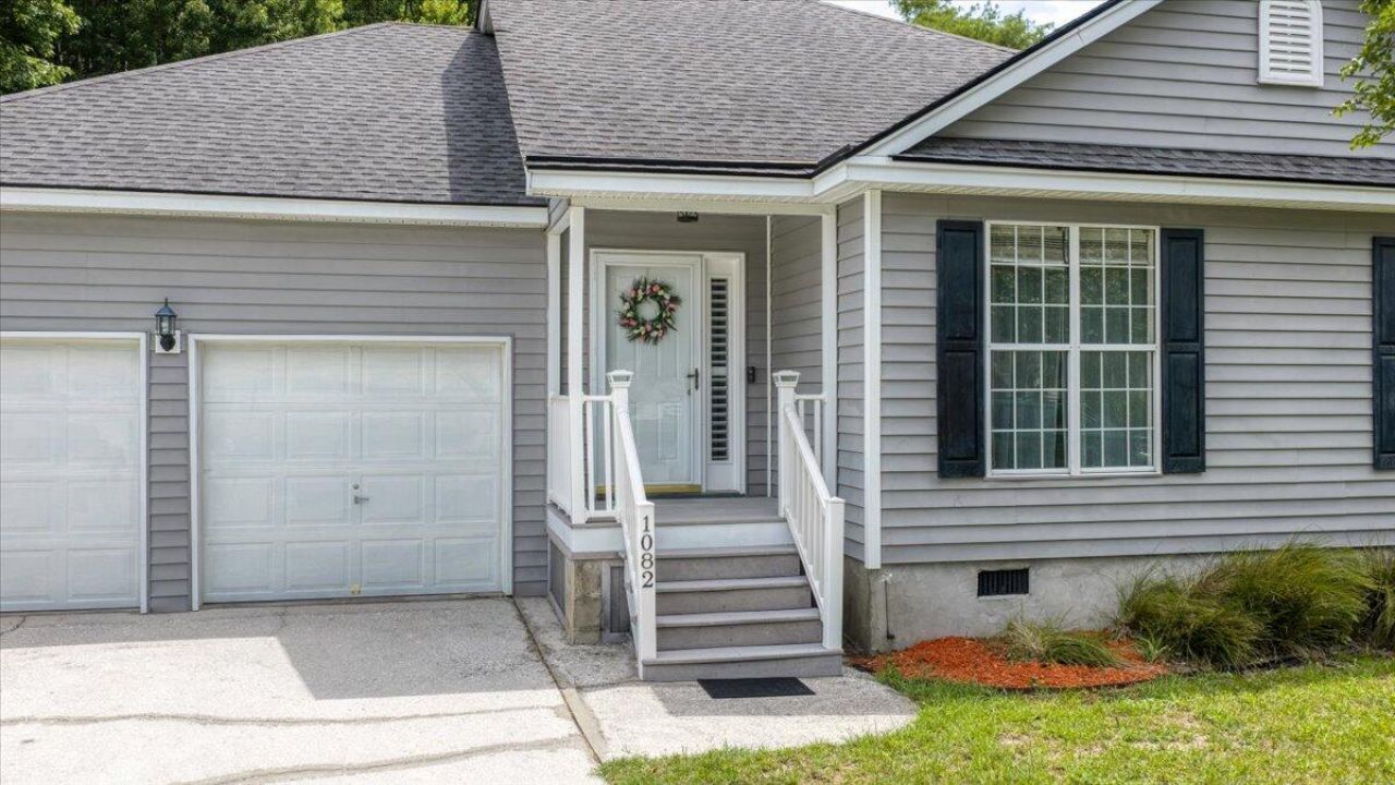 1082 Old Battery Circle Photo 4
