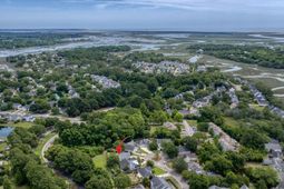 1082 Old Battery Circle photo 4