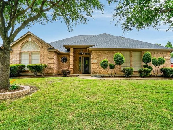 428 Shelby Drive, Burleson, TX 76028