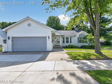 318 N 5th Street, Brighton, MI 48116