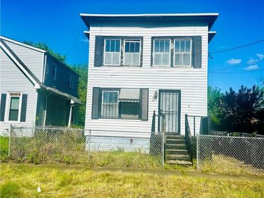 1507 17th Street , Niagara Falls, NY 14305