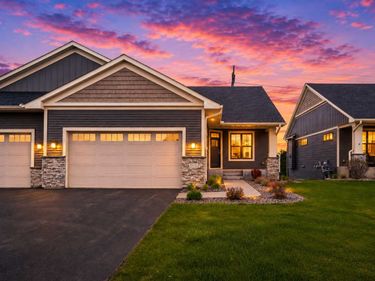 11136 6th Street Circle N, Lake Elmo, MN 55042