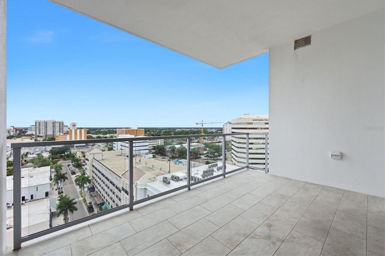 111 S Pineapple Avenue, Unit 1103, Sarasota, FL 34236 Photo