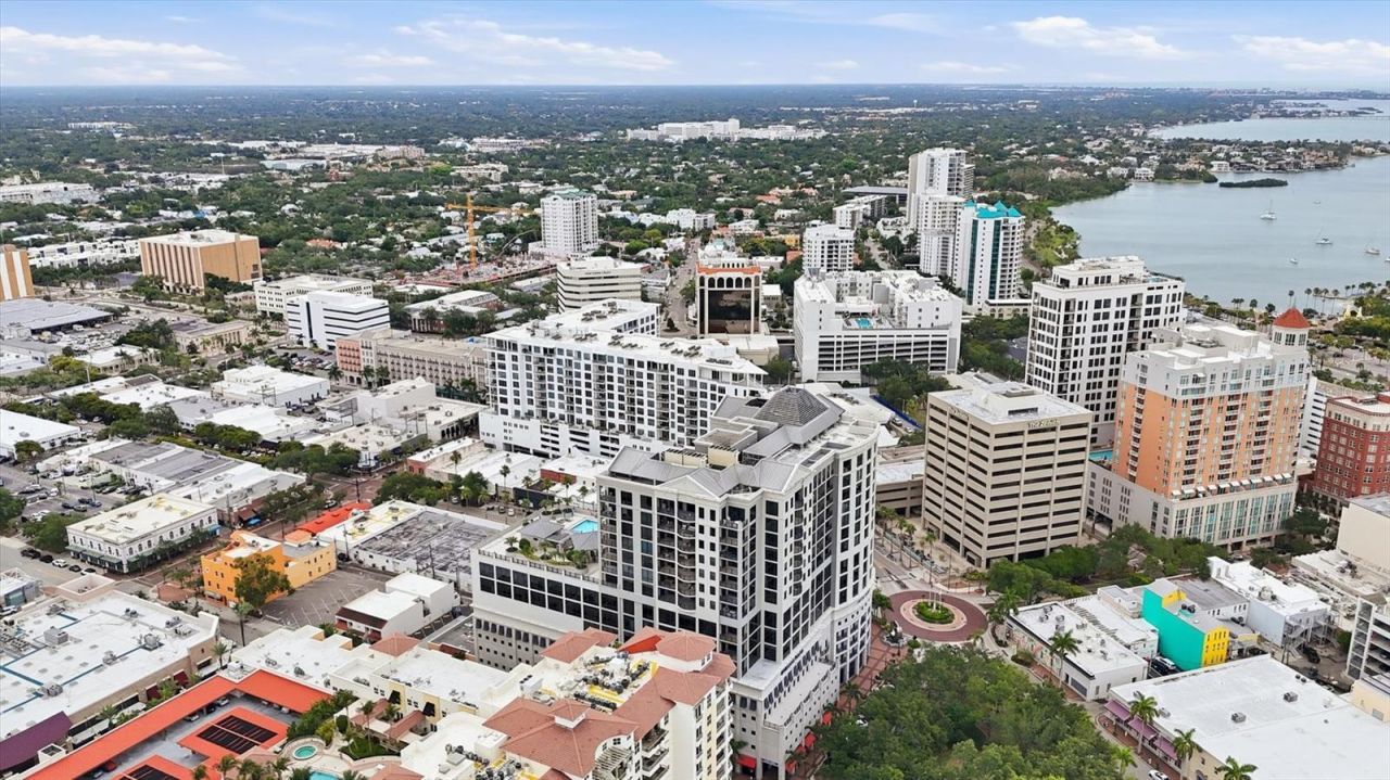 111 S Pineapple Avenue, Unit 1103, Sarasota, FL 34236 Photo