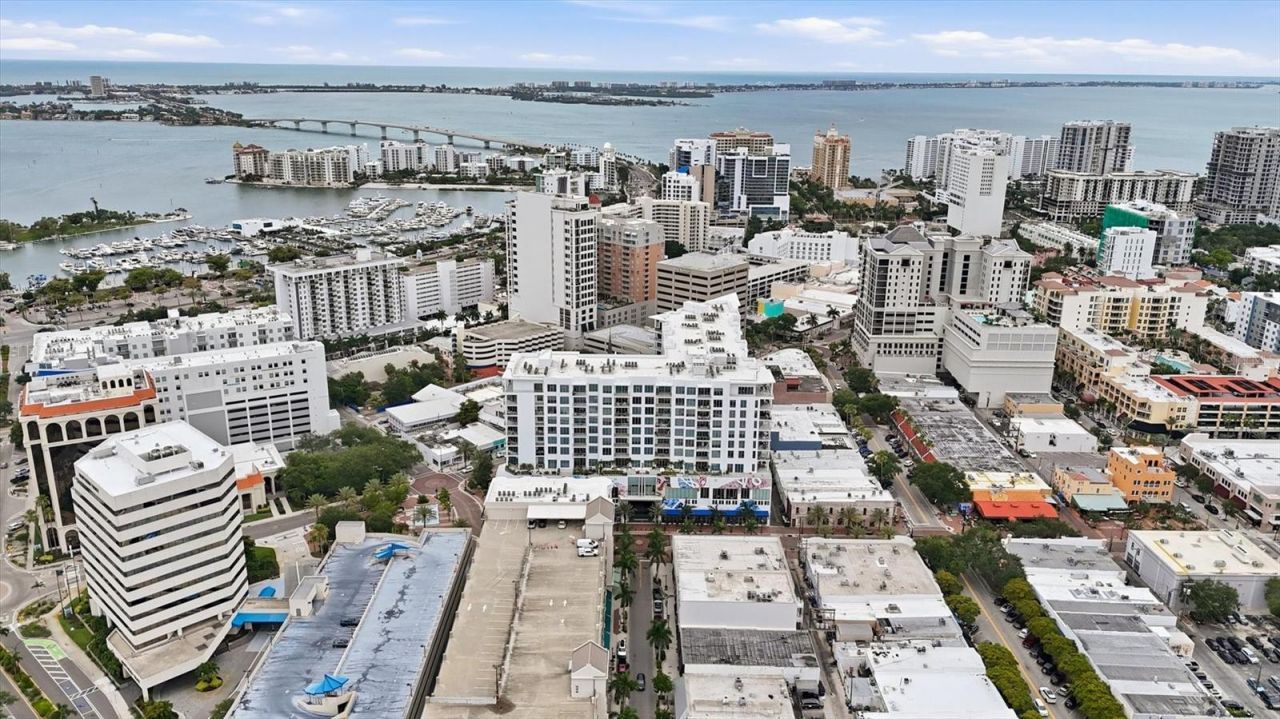 111 S Pineapple Avenue, Unit 1103, Sarasota, FL 34236 Photo