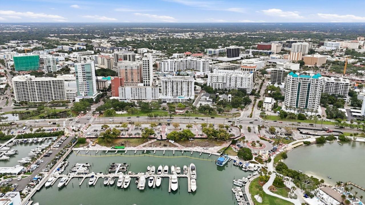 111 S Pineapple Avenue, Unit 1103, Sarasota, FL 34236 Photo