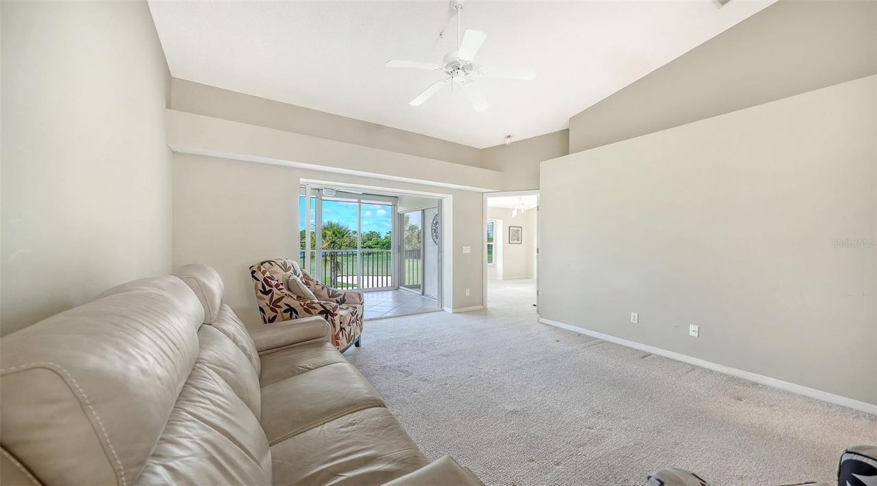 9641 Castle Point Drive, Unit 1226, Sarasota, FL 34238 Photo