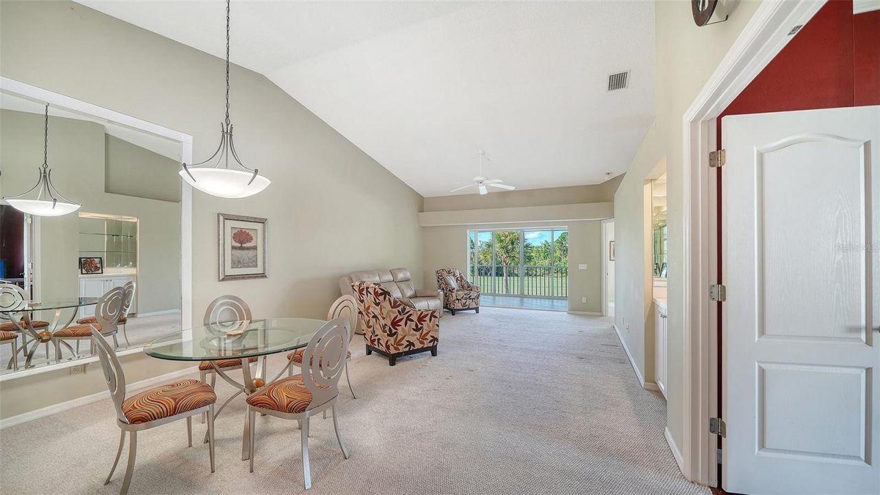 9641 Castle Point Drive, Unit 1226, Sarasota, FL 34238 Photo