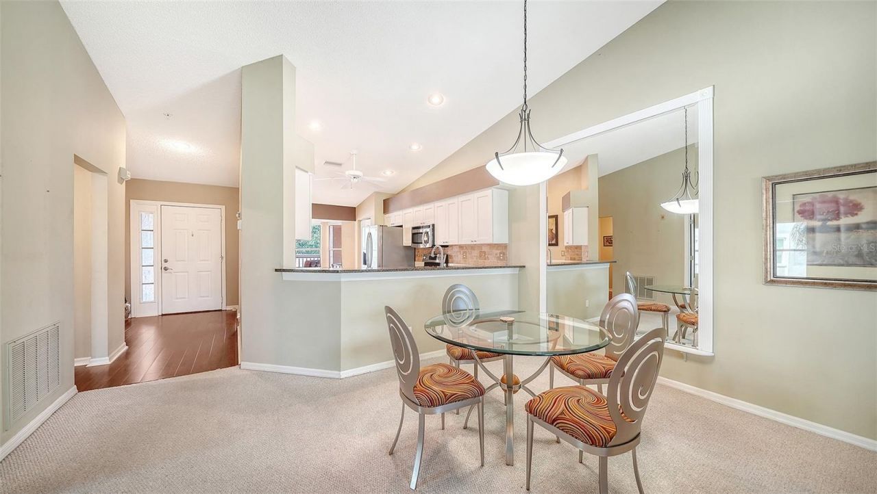 9641 Castle Point Drive, Unit 1226, Sarasota, FL 34238 Photo