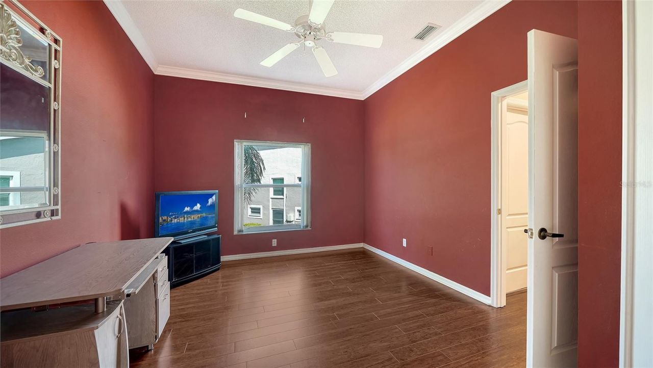 9641 Castle Point Drive, Unit 1226, Sarasota, FL 34238 Photo