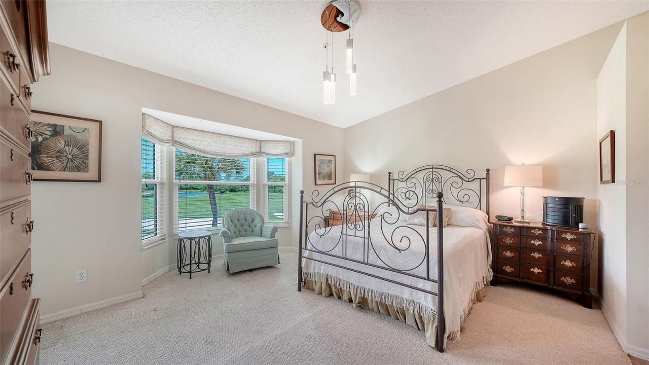 9641 Castle Point Drive, Unit 1226, Sarasota, FL 34238 Photo