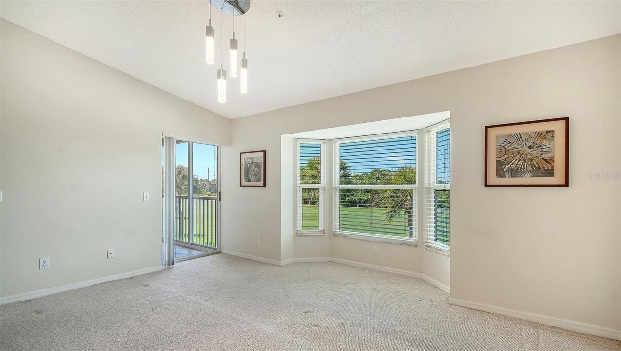 9641 Castle Point Drive, Unit 1226, Sarasota, FL 34238 Photo