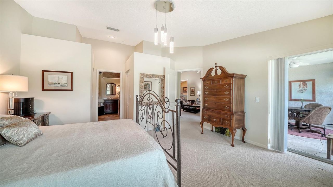 9641 Castle Point Drive, Unit 1226, Sarasota, FL 34238 Photo