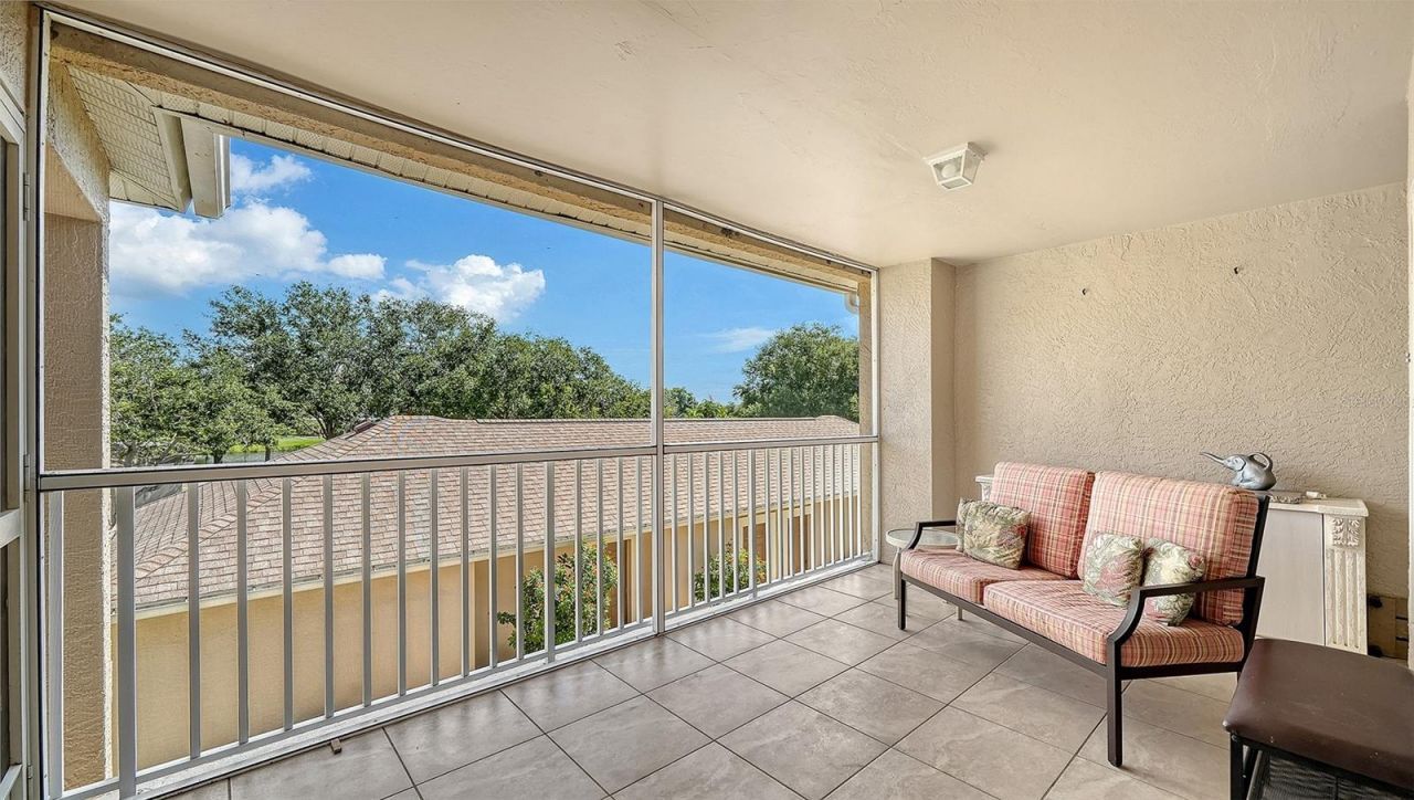 9641 Castle Point Drive, Unit 1226, Sarasota, FL 34238 Photo