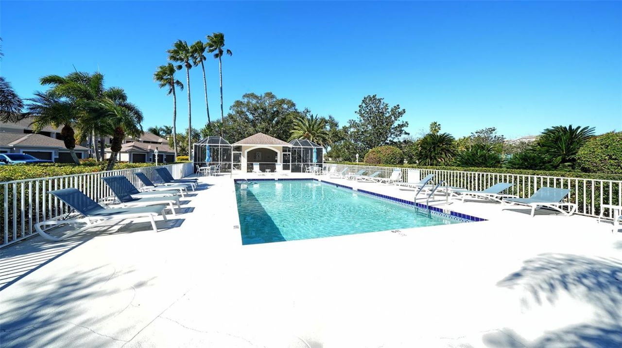 9641 Castle Point Drive, Unit 1226, Sarasota, FL 34238 Photo