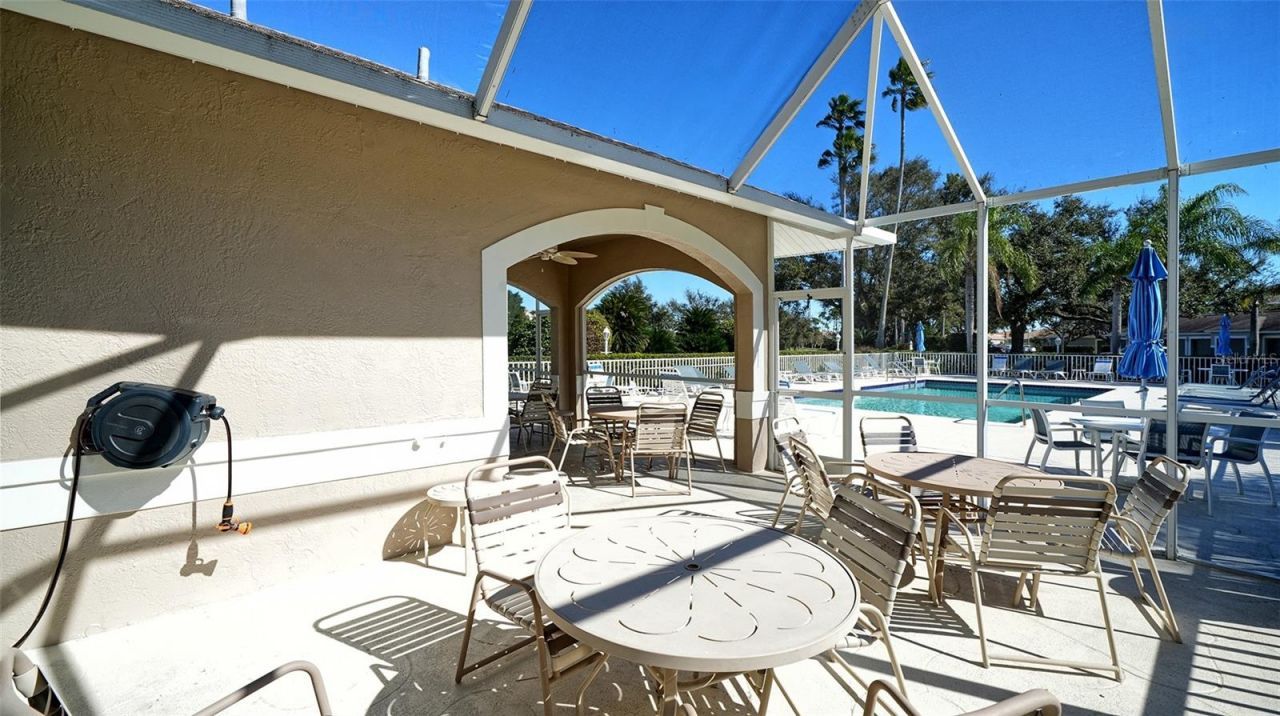 9641 Castle Point Drive, Unit 1226, Sarasota, FL 34238 Photo