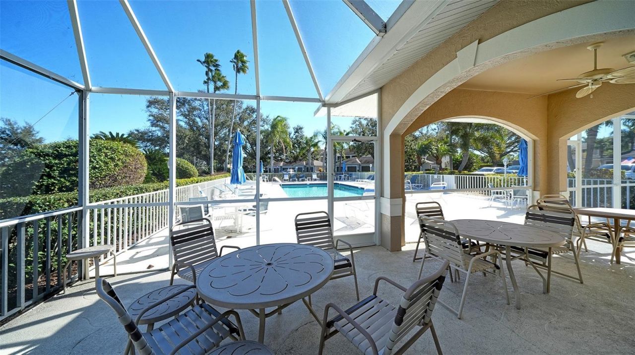 9641 Castle Point Drive, Unit 1226, Sarasota, FL 34238 Photo