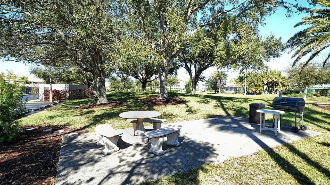 9641 Castle Point Drive, Unit 1226, Sarasota, FL 34238 Photo