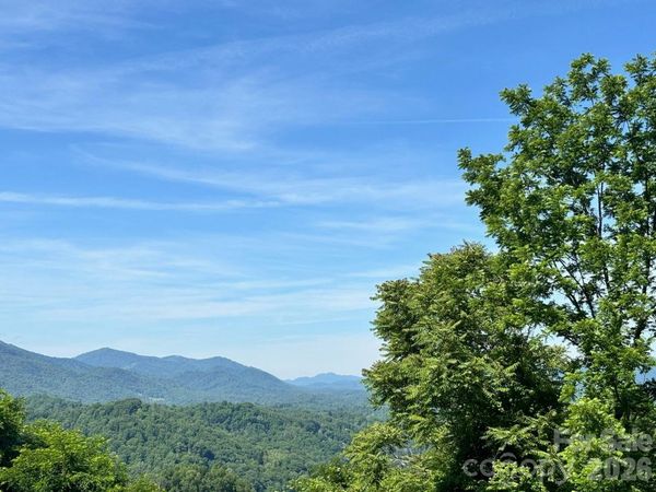 1771 Hughes Gap Road , Bakersville, NC 28705