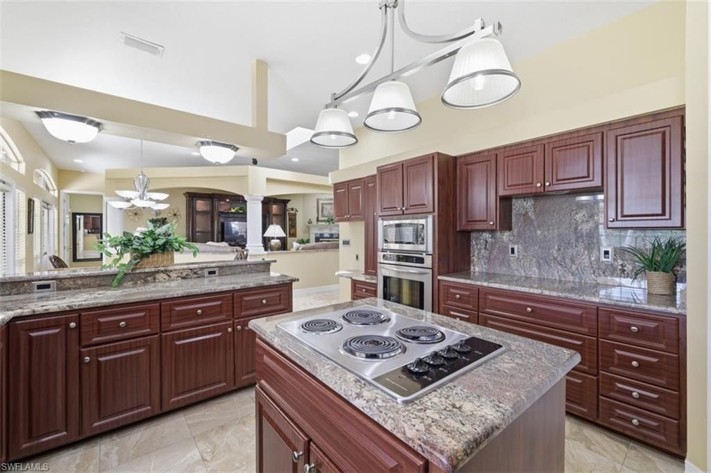 14760 Royal Oak Ct, Fort Myers, FL 33919 Photo