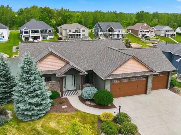 215 Ln 282B Hamilton Lake, Hamilton, IN 46742