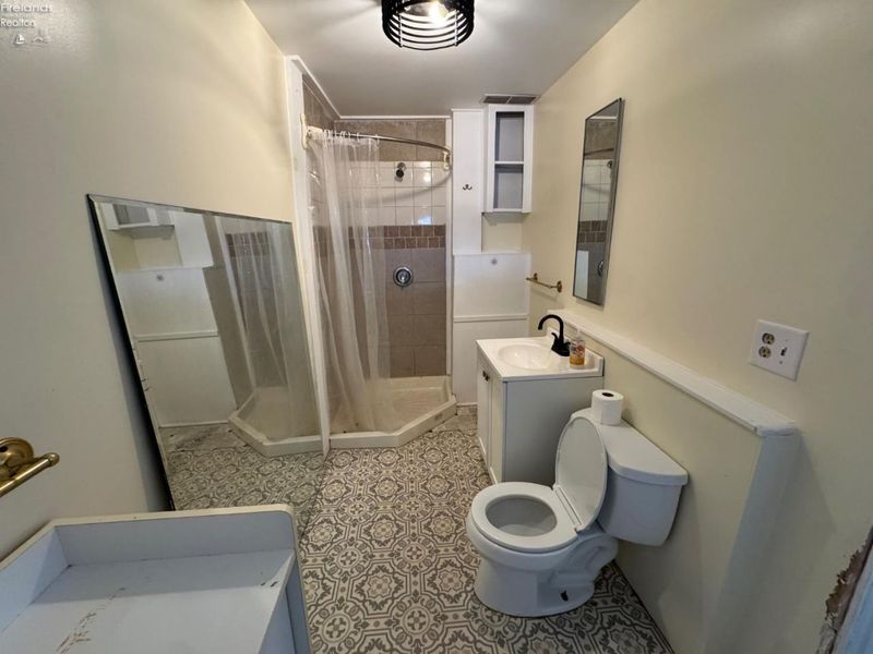 532 E Adams Street, Sandusky, OH 44870 Photo 11