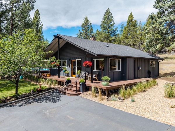 18943 Martingale Circle, Bend, OR 97703