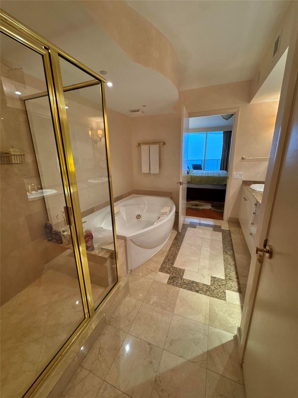 19111 Collins Avenue, Unit 2807, Sunny Isles Beach, FL 33160 Photo