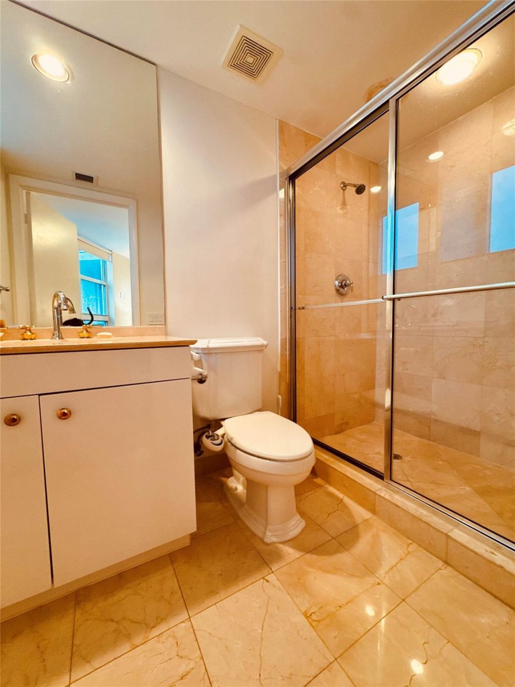 19111 Collins Avenue, Unit 2807, Sunny Isles Beach, FL 33160 Photo