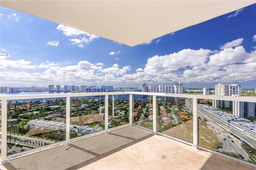 19111 Collins Avenue, Unit 2807, Sunny Isles Beach, FL 33160 Photo