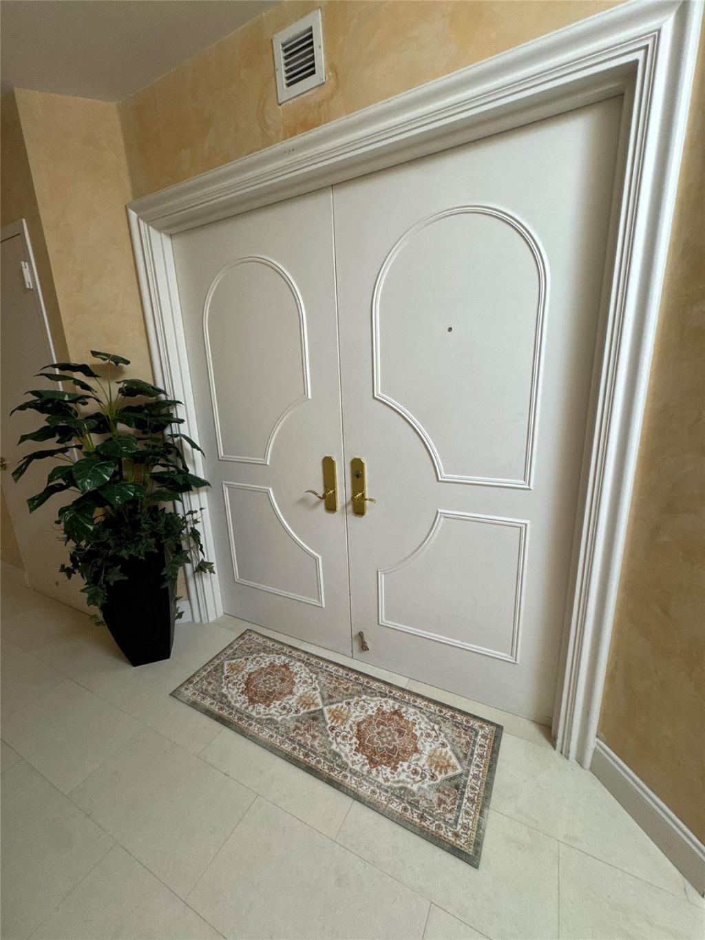 19111 Collins Avenue, Unit 2807, Sunny Isles Beach, FL 33160 Photo