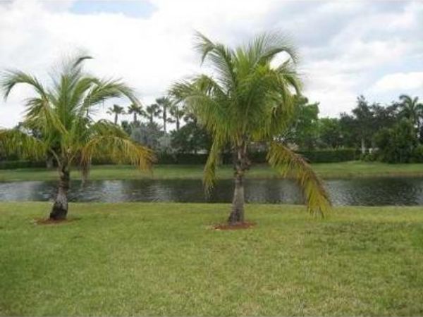 1560 Orion Lane, Weston, FL 33327