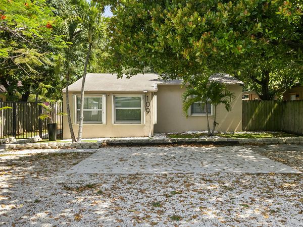 109 SE 23rd Street, Unit 1-3, Fort Lauderdale, FL 33316