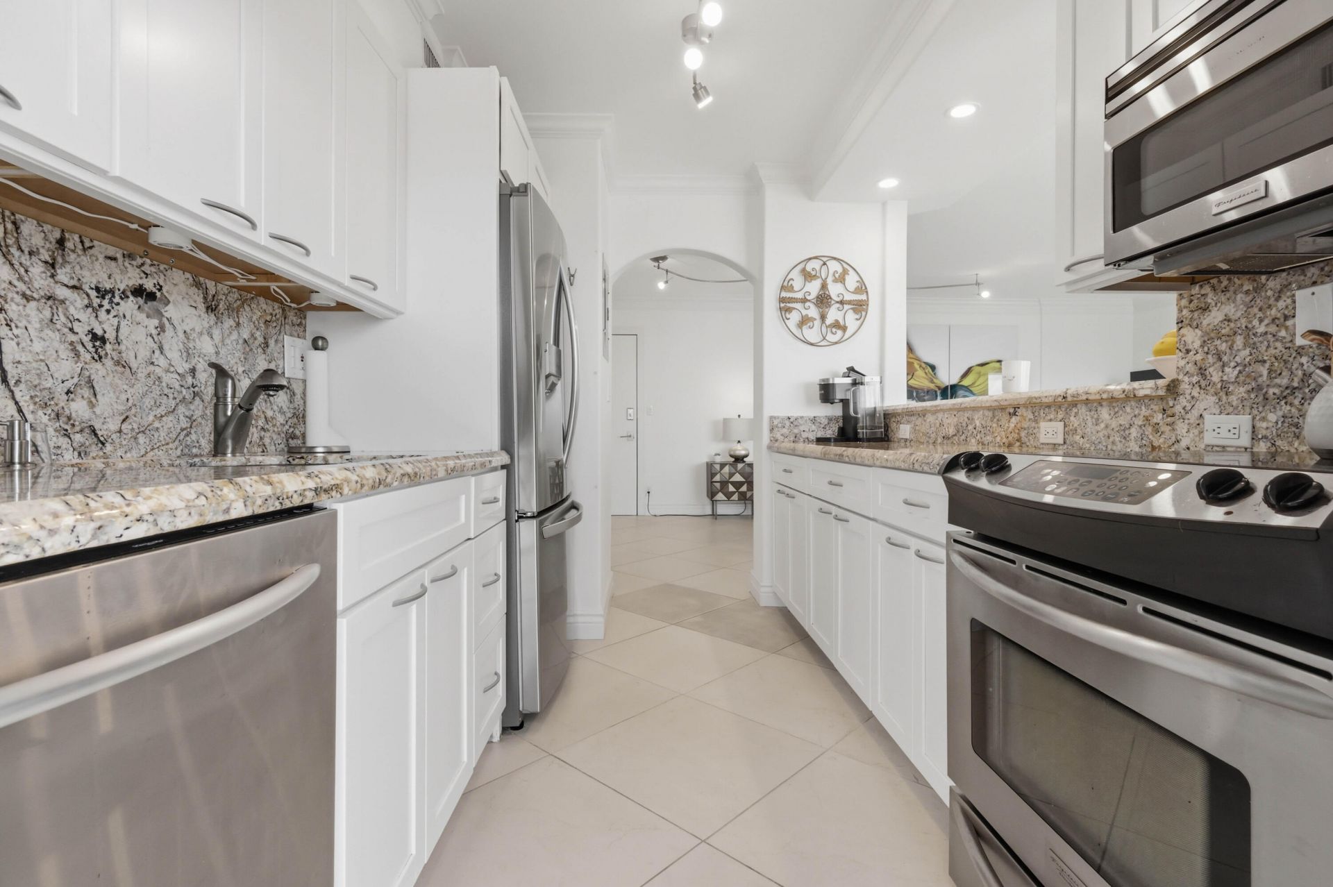 2715 N Ocean Boulevard, Unit 10c, Fort Lauderdale, FL 33308 Photo