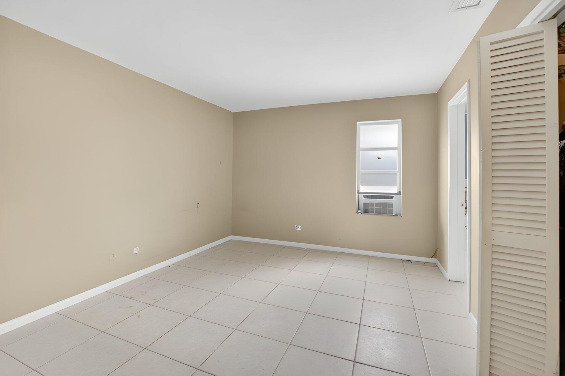 220 SW 10th Avenue, Boynton Beach, FL 33435 Photo