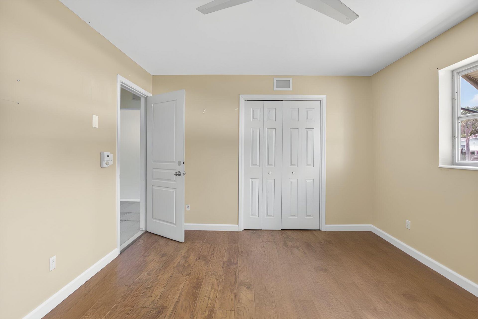220 SW 10th Avenue, Boynton Beach, FL 33435 Photo