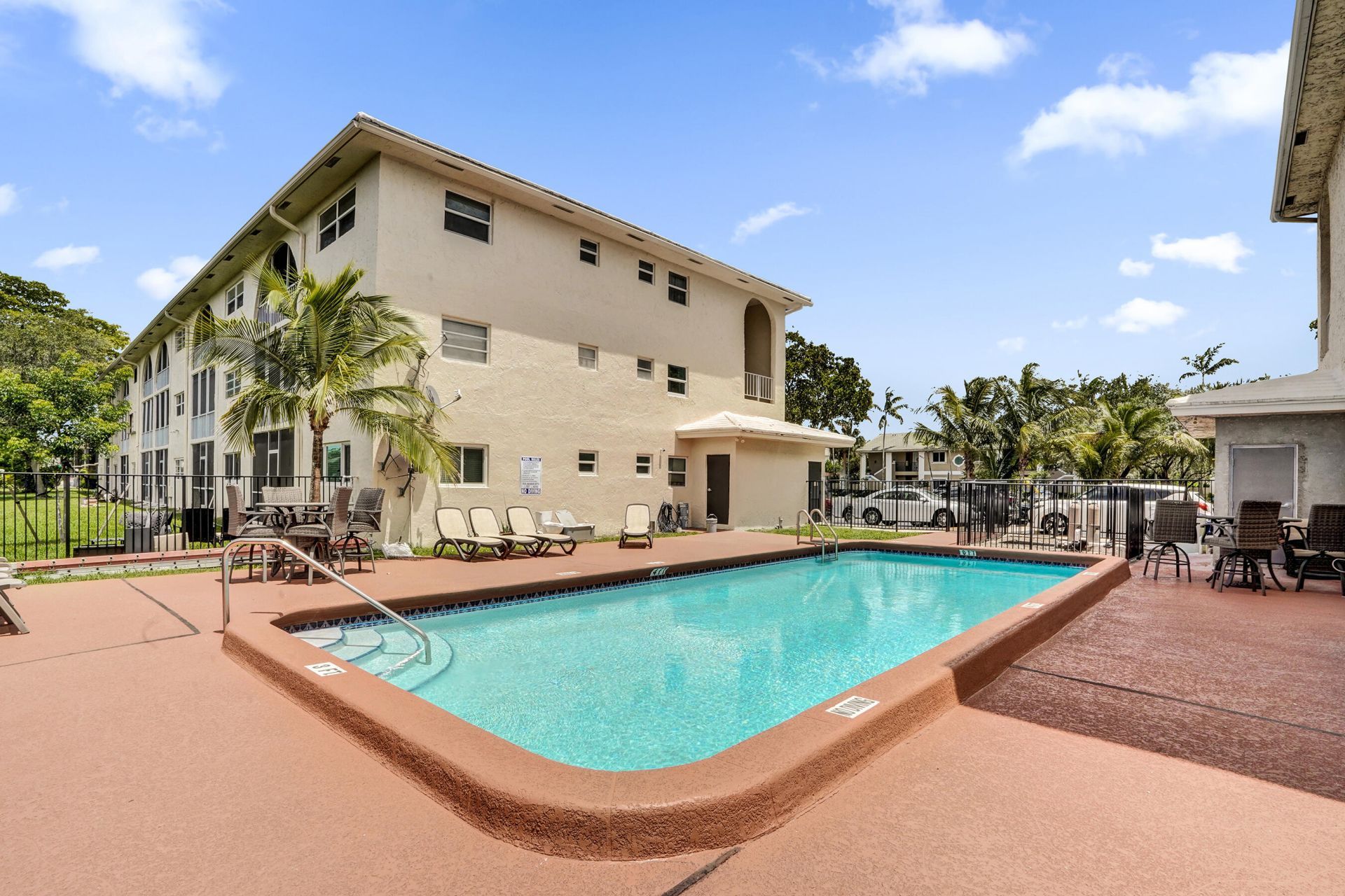 8801 NW 38th Drive, Unit 204b, Coral Springs, FL 33065 Photo