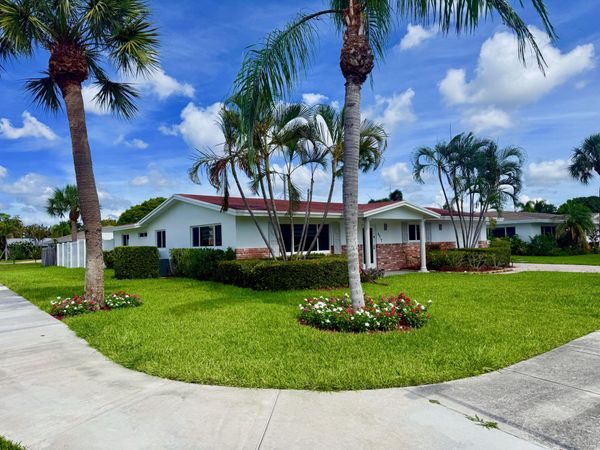617 SE 8th Avenue, Deerfield Beach, FL 33441